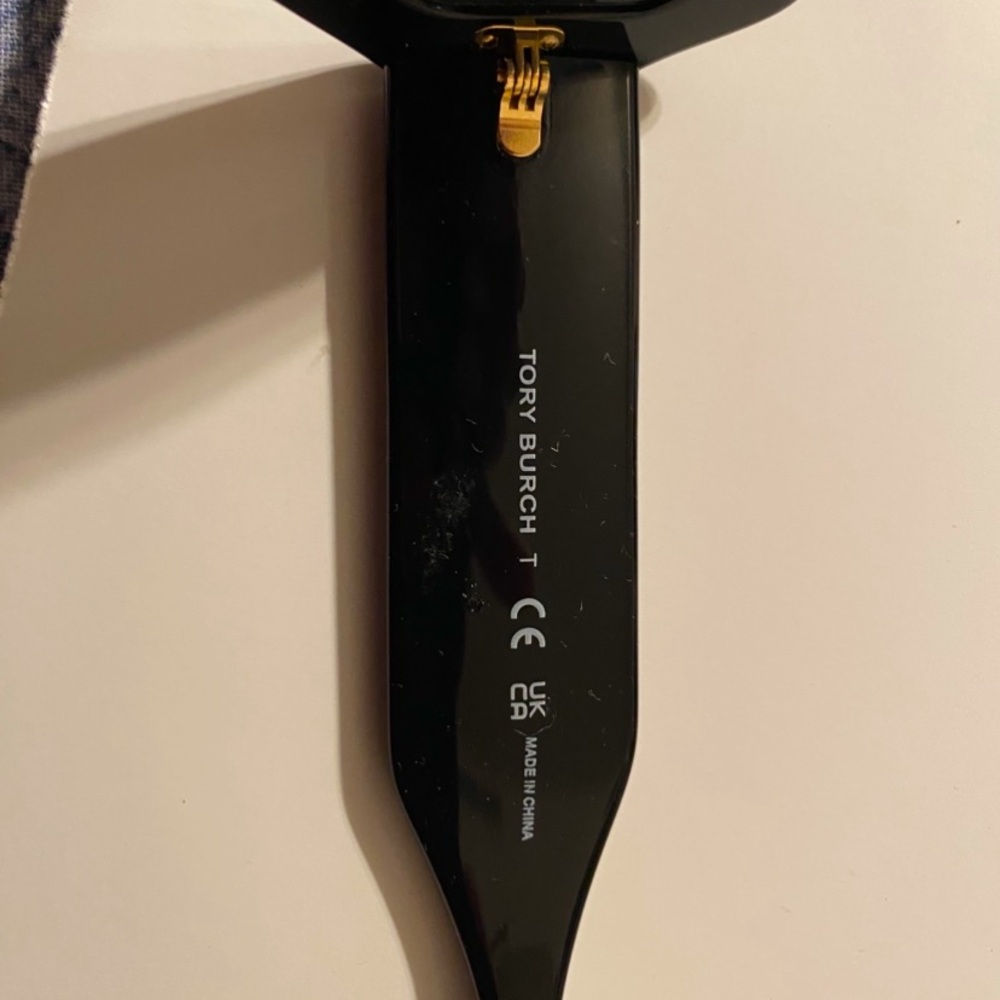 Tory Burch Sunglasses - Picture 8 of 8